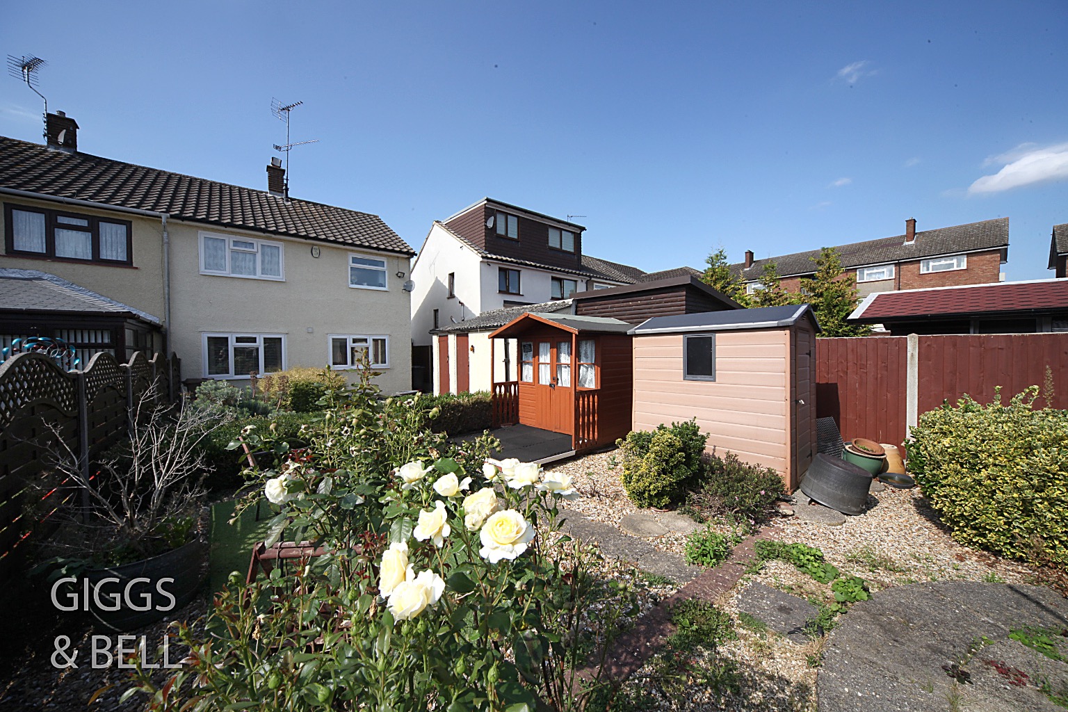 3 bed semi-detached house for sale in Ramsey Close, Luton  - Property Image 17