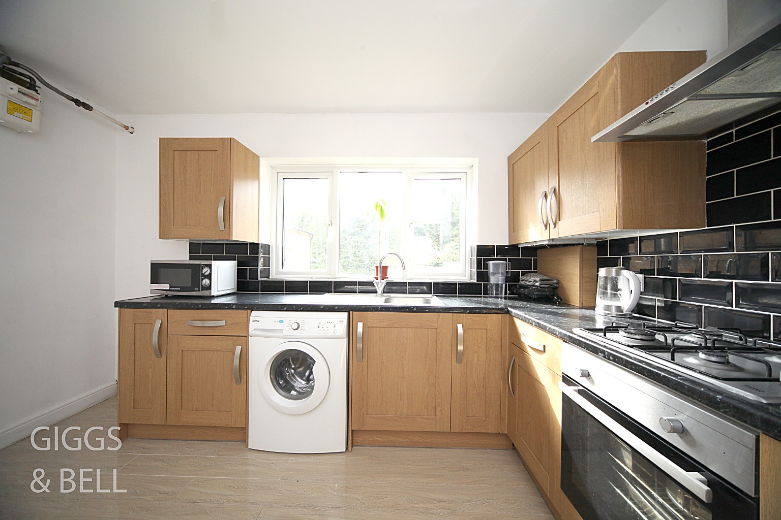 2 bed flat for sale in Stockwood Crescent, Luton 6