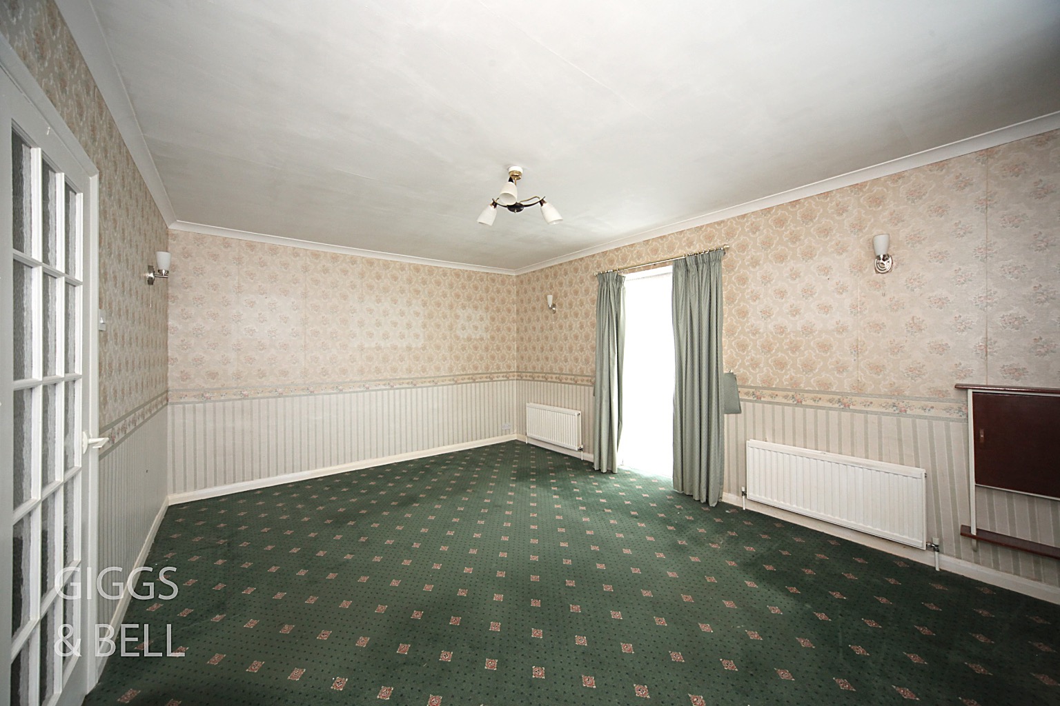 3 bed detached bungalow for sale in Sharpenhoe Road, Luton  - Property Image 7