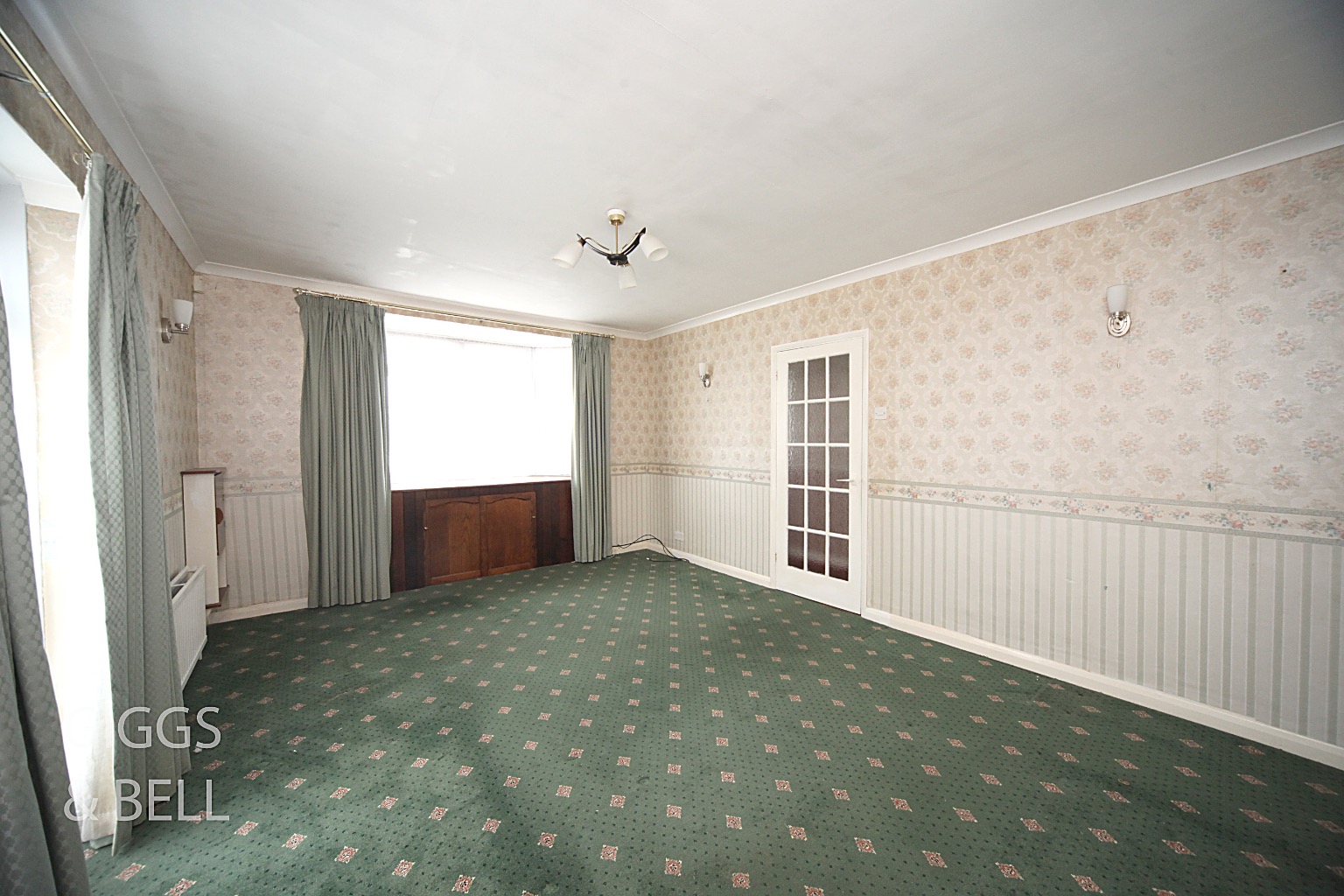 3 bed detached bungalow for sale in Sharpenhoe Road, Luton 10