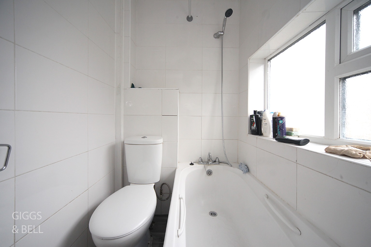 3 bed terraced house for sale in Moreton Road South, Luton 17
