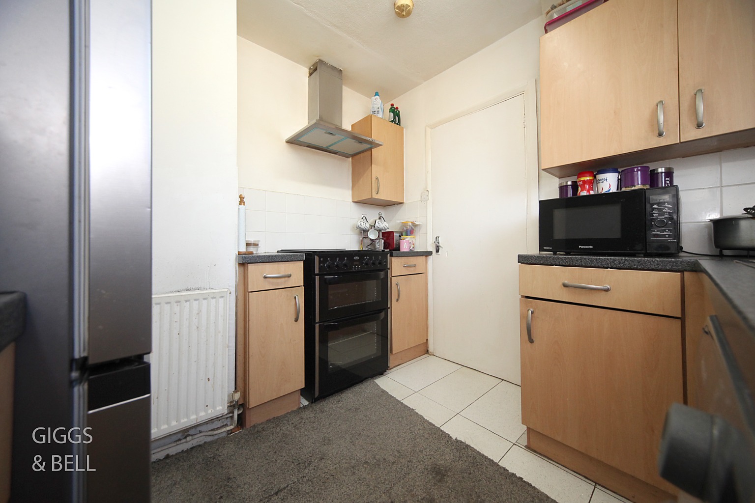 2 bed flat for sale in Ramsey Close, Luton 4