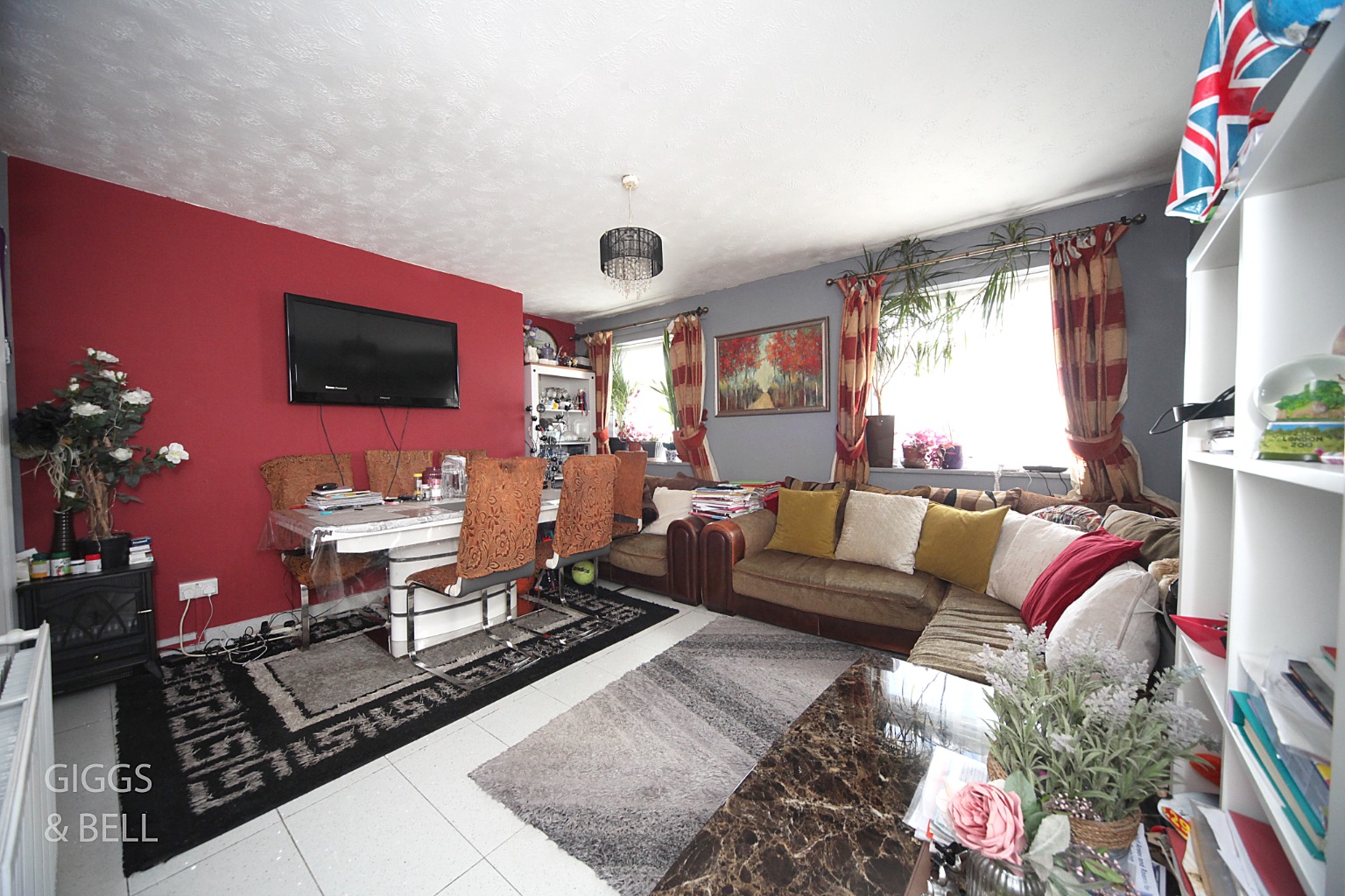 2 bed flat for sale in Ramsey Close, Luton 3