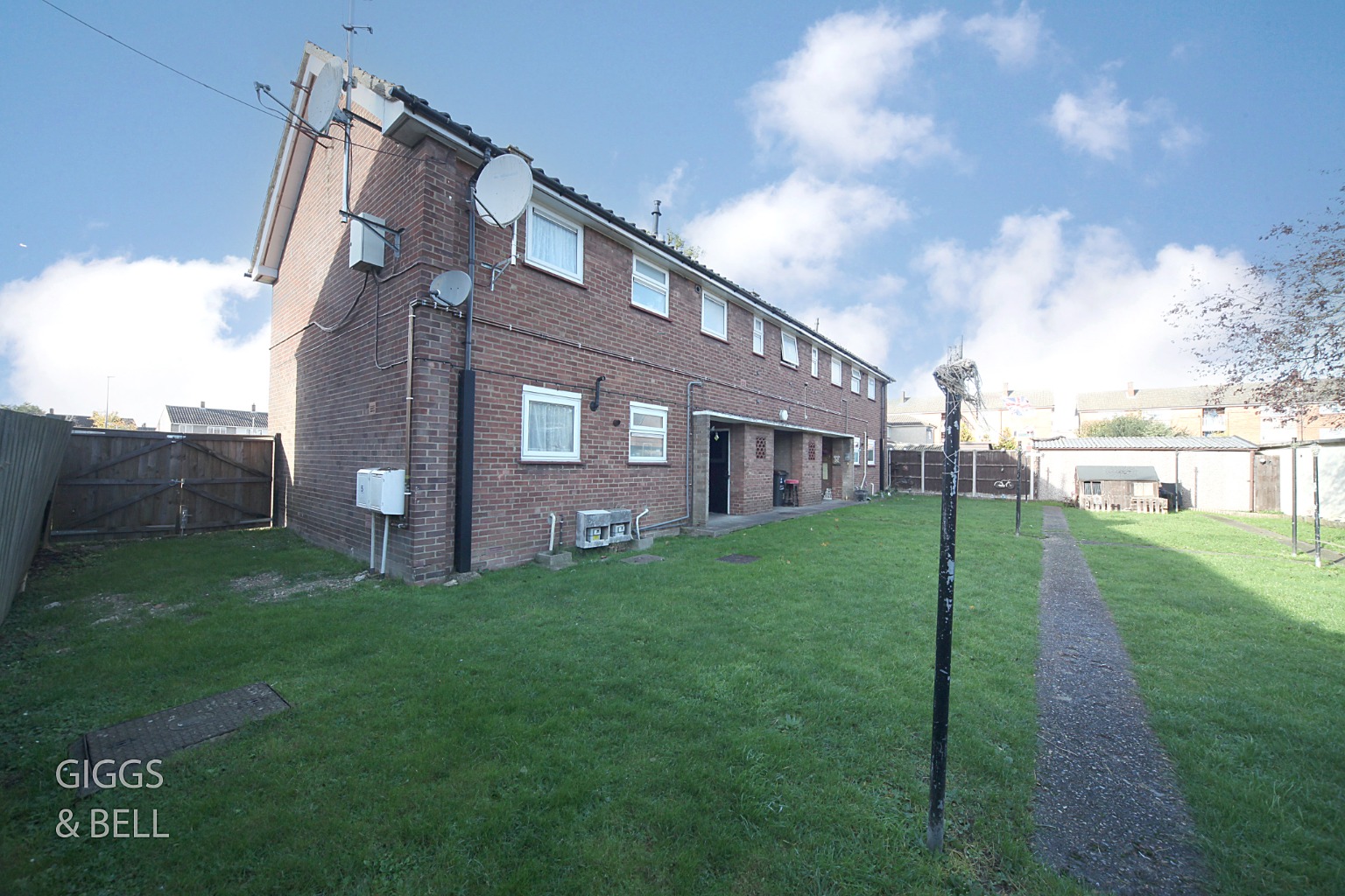 2 bed flat for sale in Ramsey Close, Luton 11