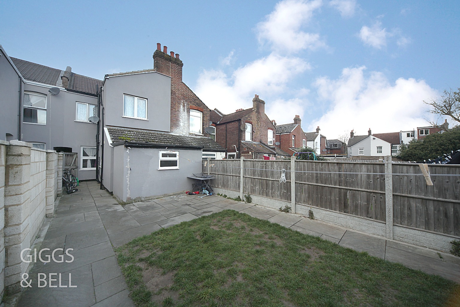 3 bed terraced house for sale in Naseby Road, Luton  - Property Image 16