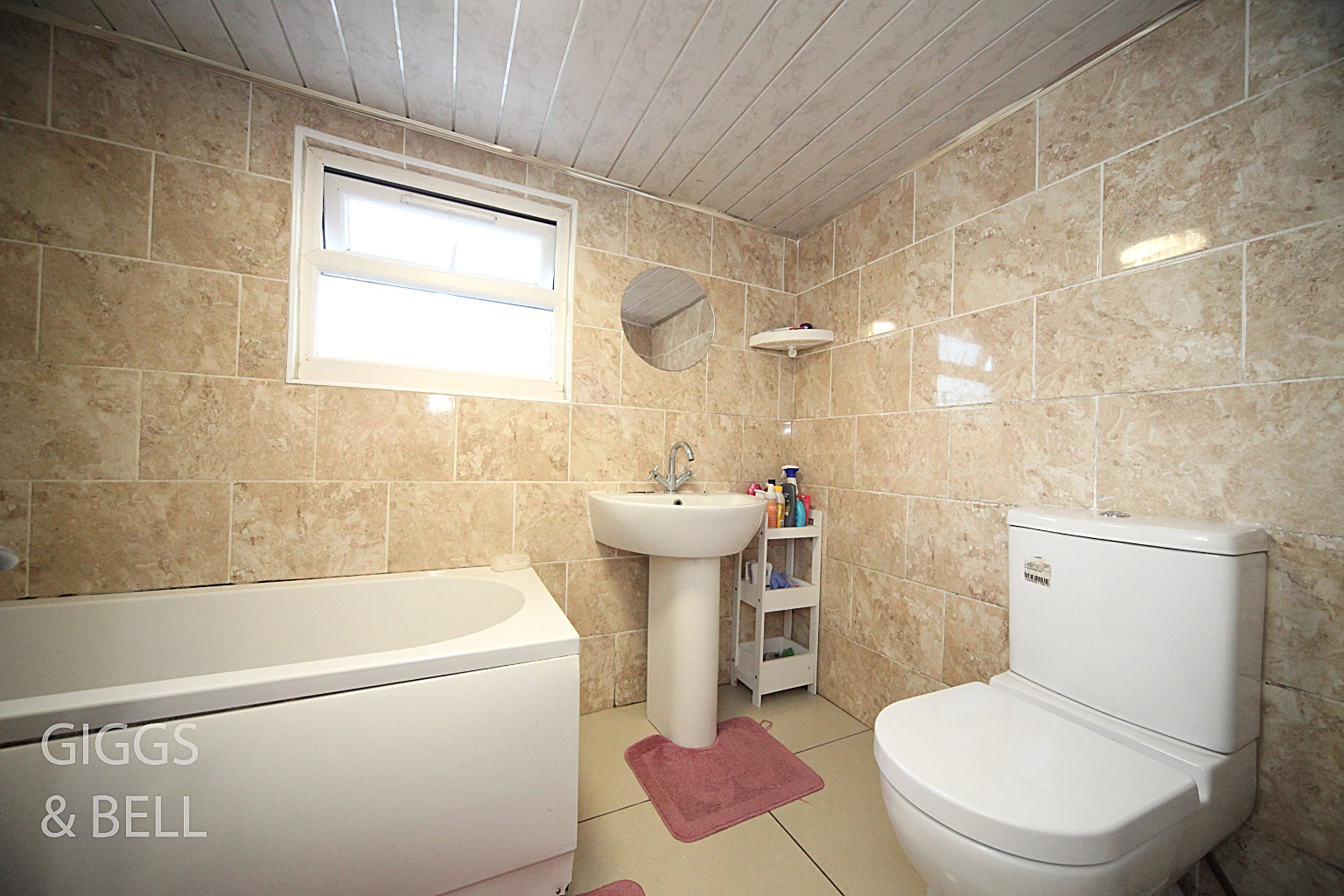 3 bed terraced house for sale in Naseby Road, Luton 7