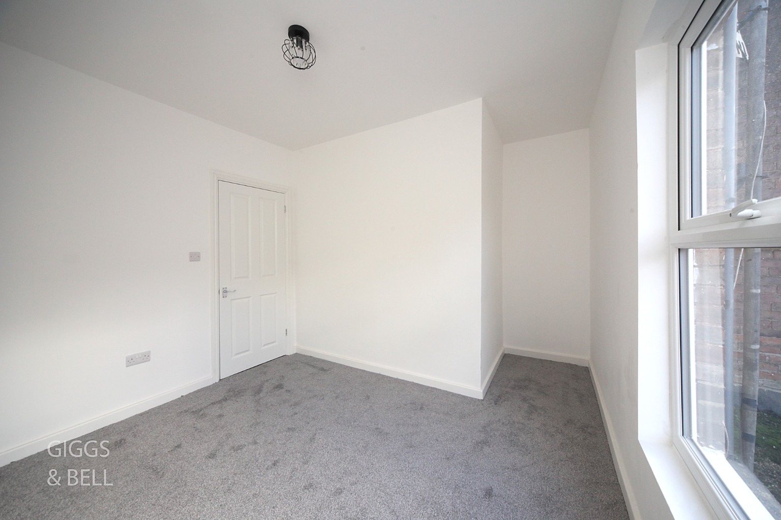 2 bed terraced house for sale in Kingsland Road, Luton 15