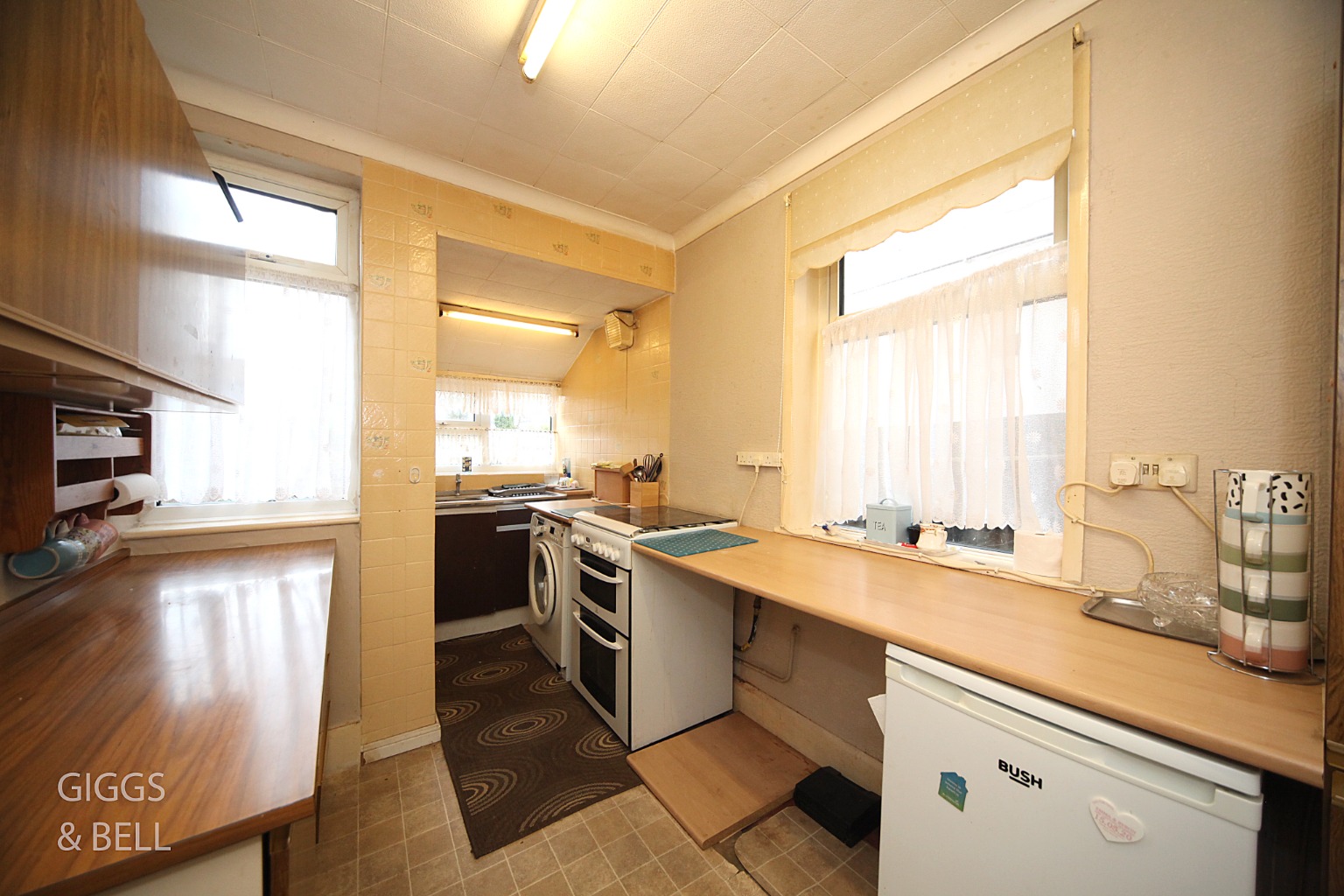 3 bed semi-detached house for sale in Park Street, Luton  - Property Image 5