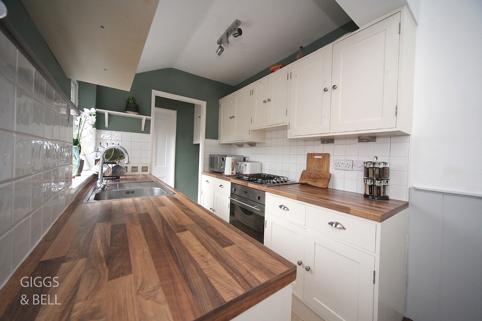 2 bed terraced house for sale in May Street, Luton  - Property Image 9