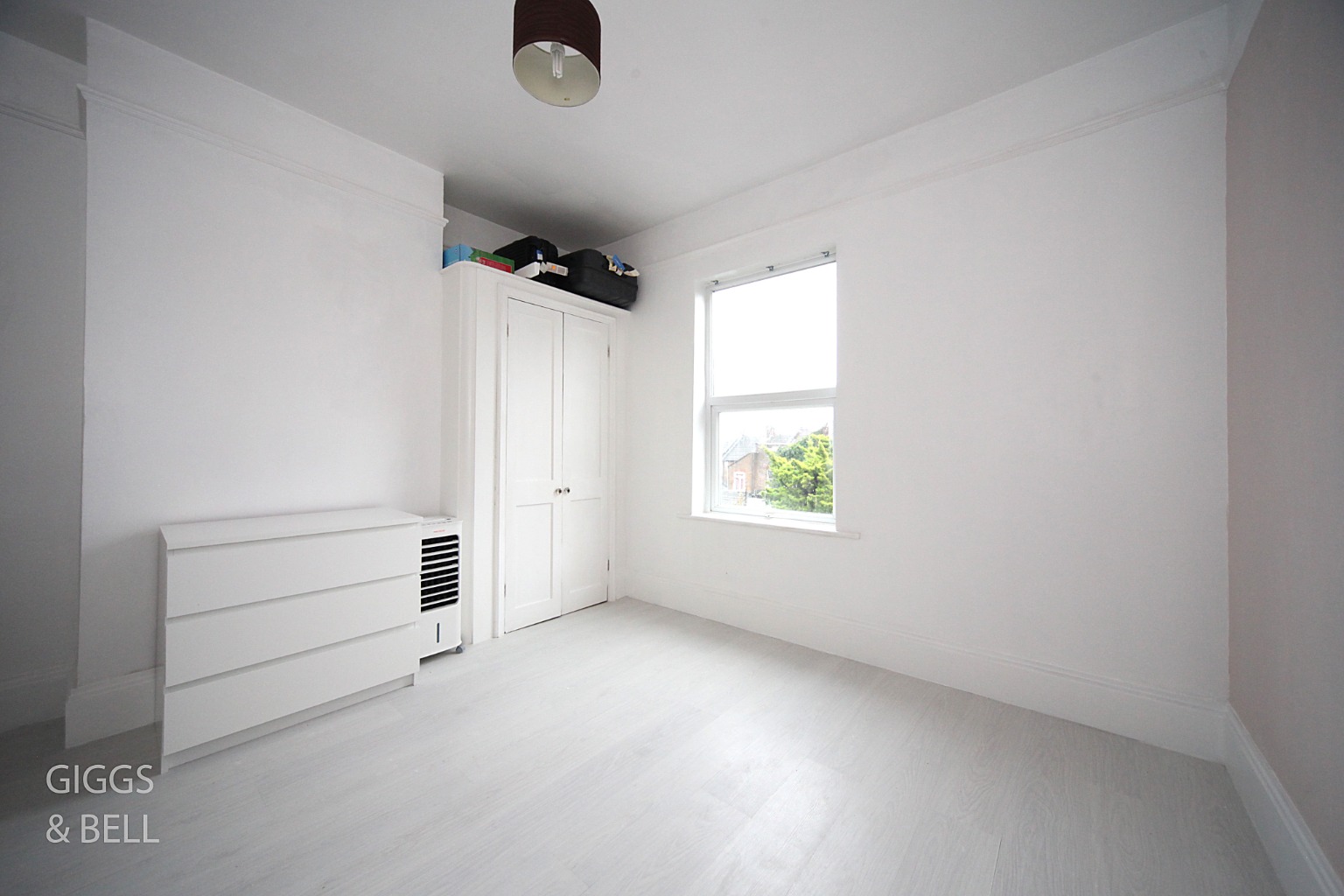 2 bed terraced house for sale in May Street, Luton 13
