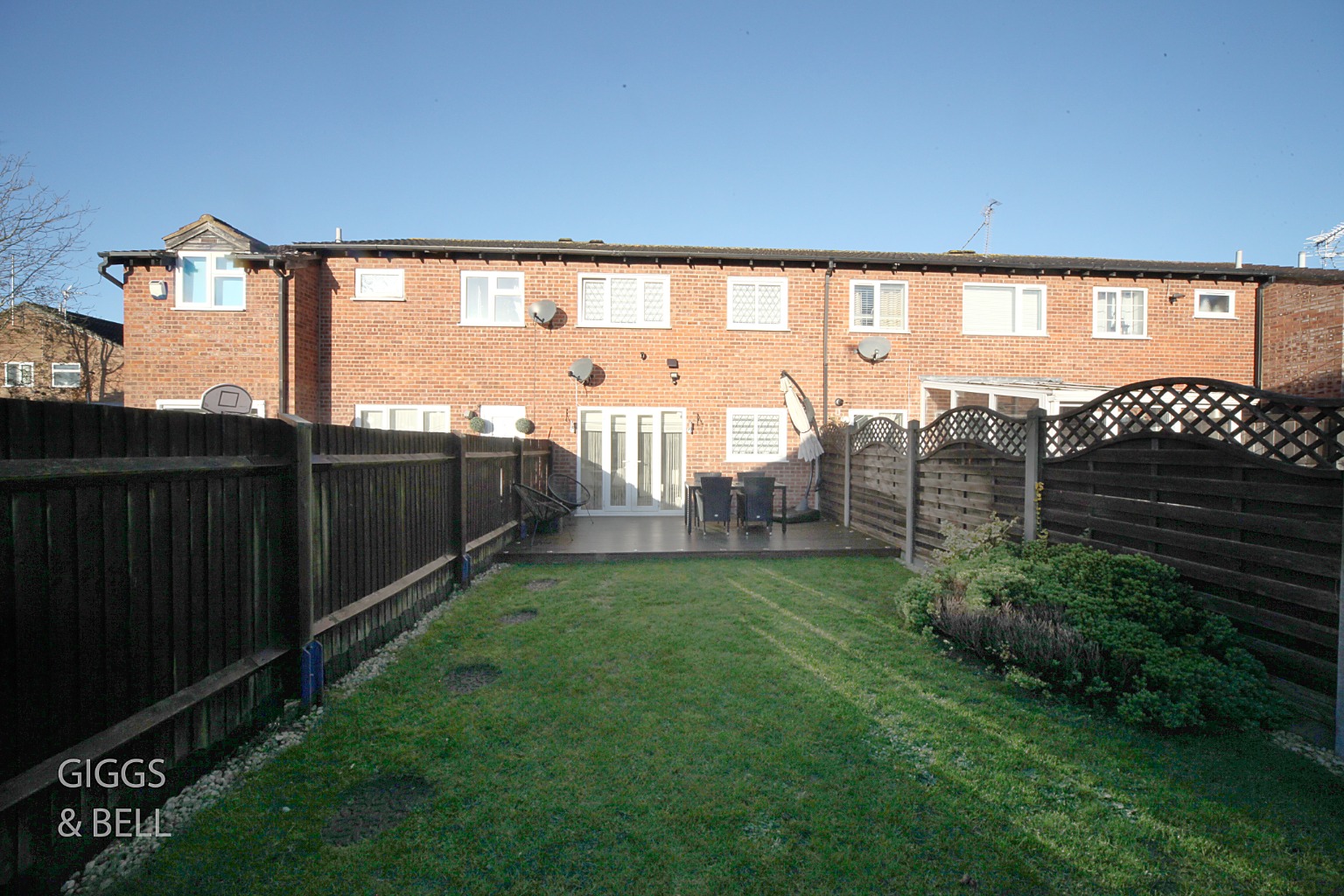 2 bed terraced house for sale in Speedwell Close, Luton 16