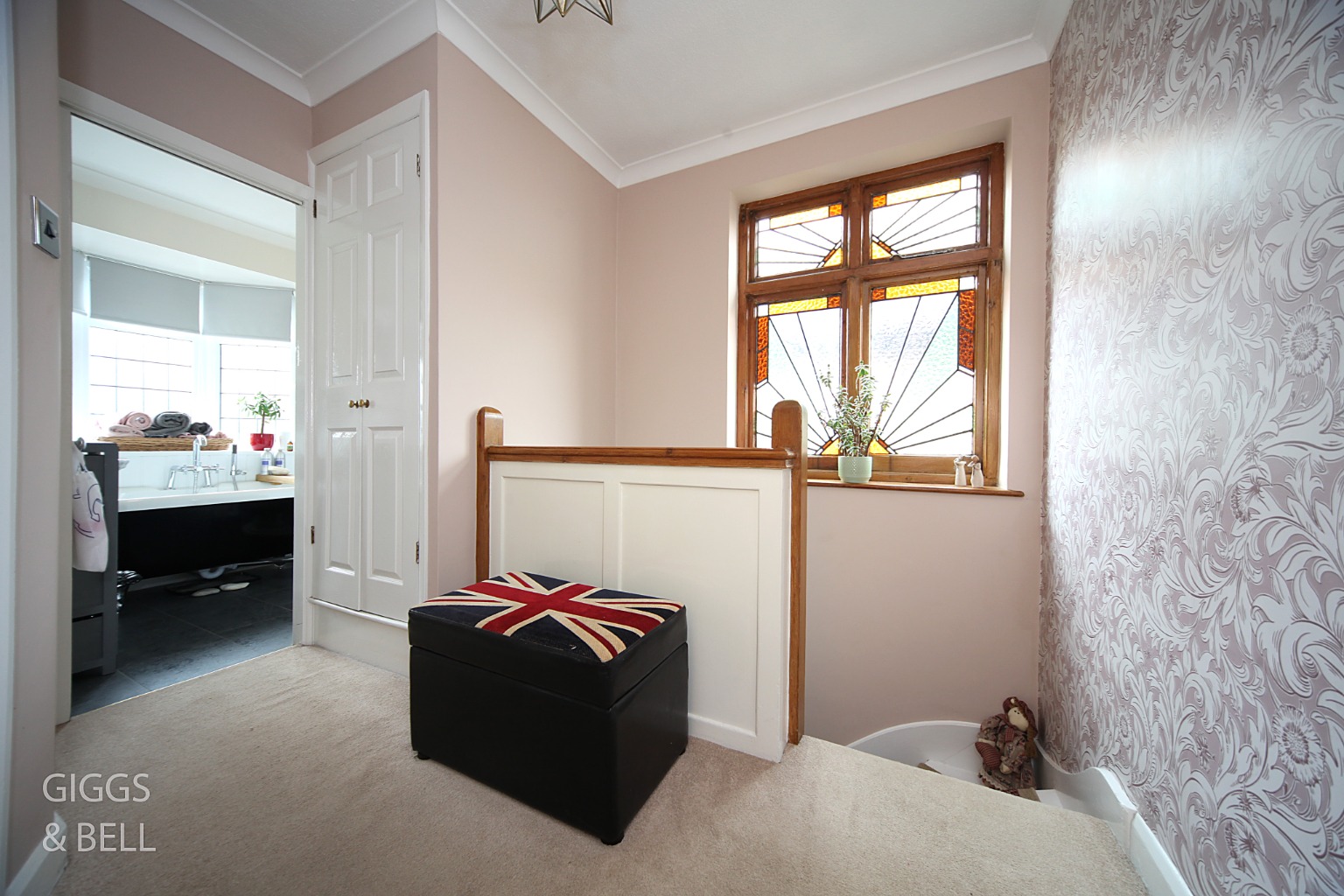 3 bed semi-detached house for sale in West Hill Road, Luton 12