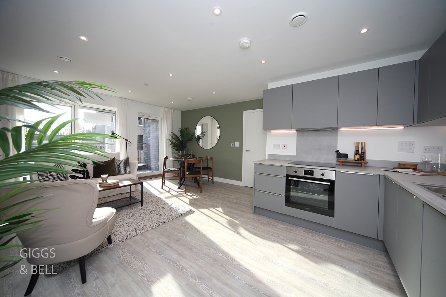 2 bed flat for sale in Stirling Close, Stevenage  - Property Image 5
