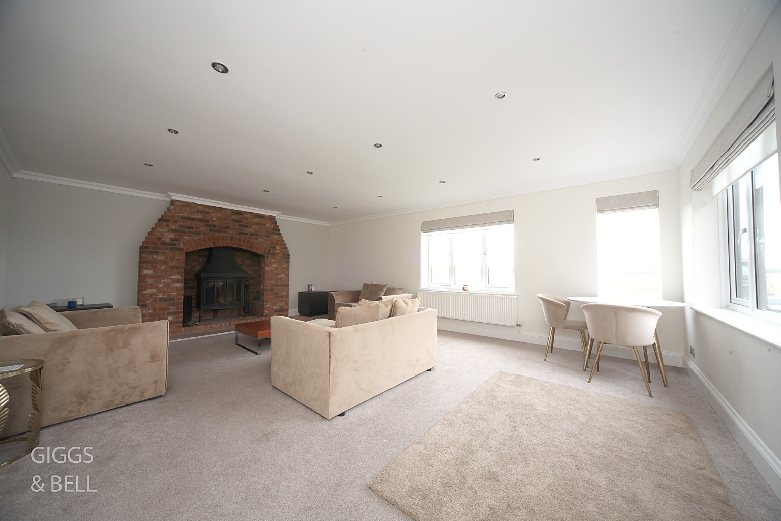 5 bed detached house for sale in Sundon Road, Luton  - Property Image 4