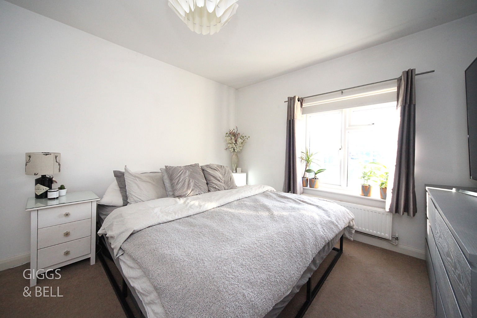 2 bed terraced house for sale in Front Street, Luton 10