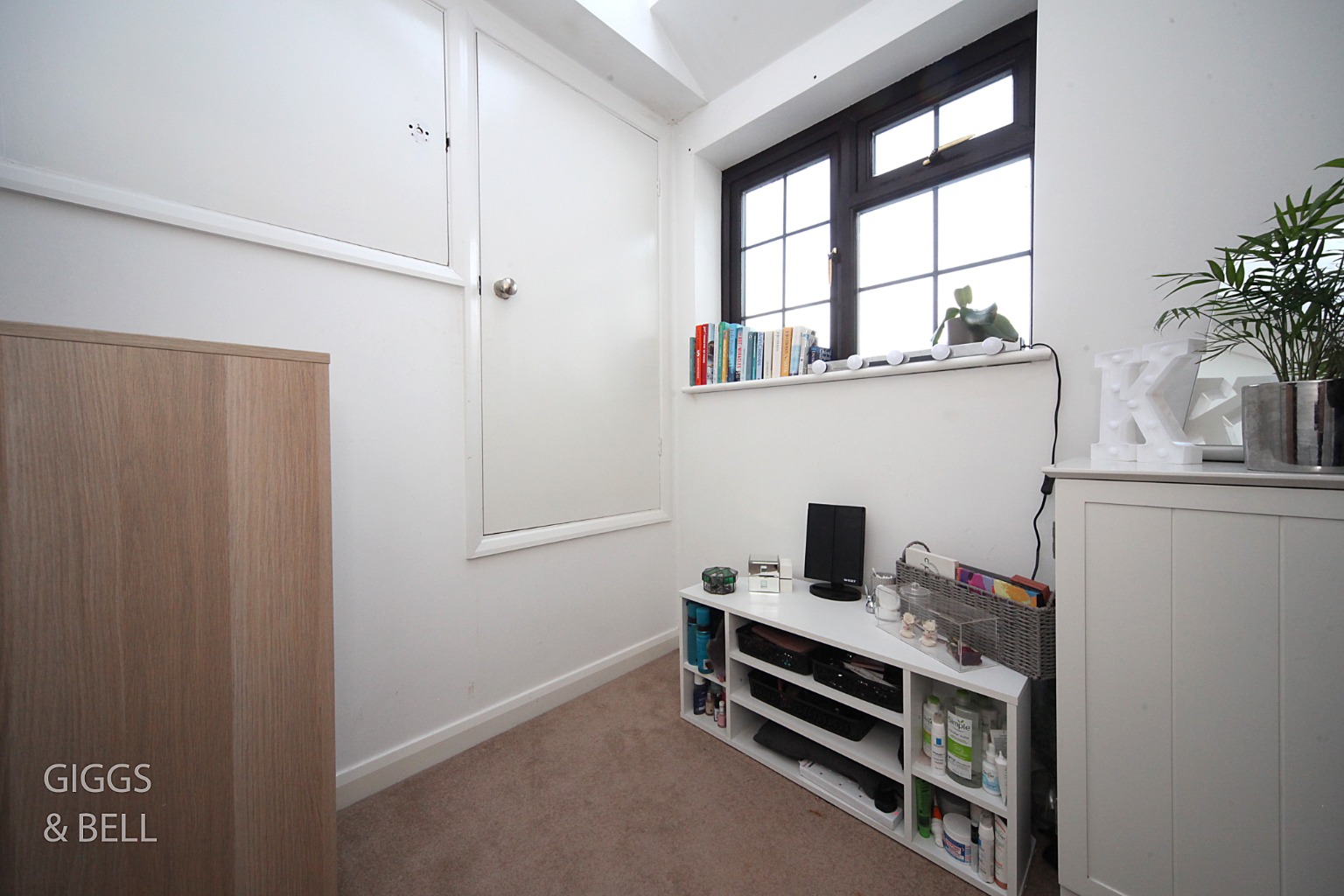 2 bed terraced house for sale in Front Street, Luton 11