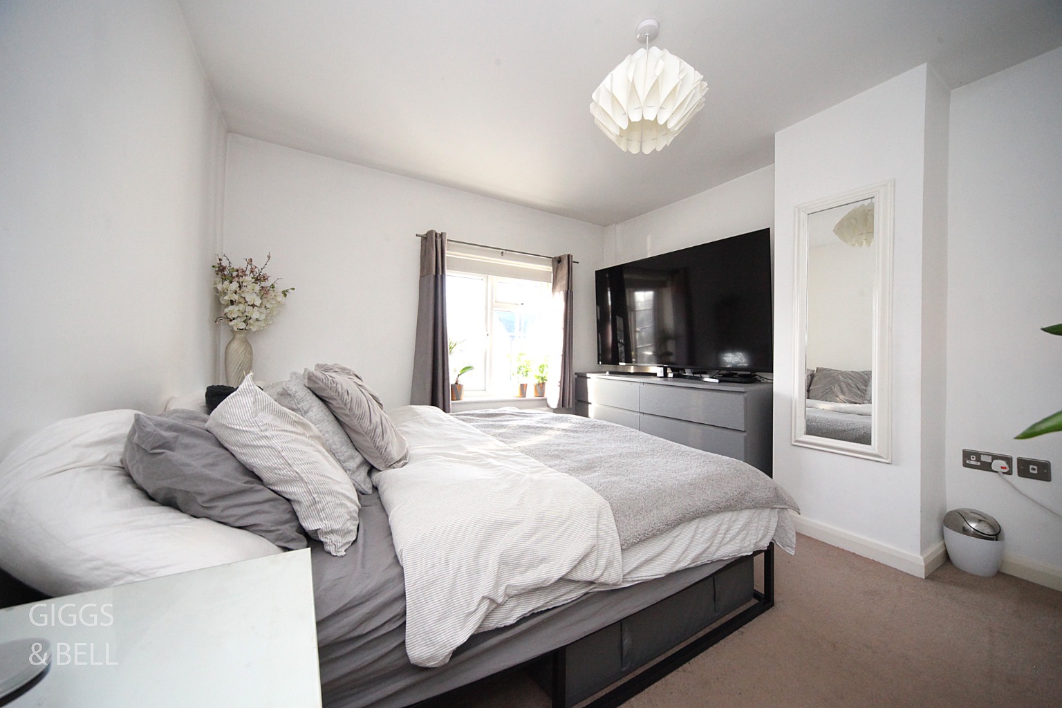 2 bed terraced house for sale in Front Street, Luton 7