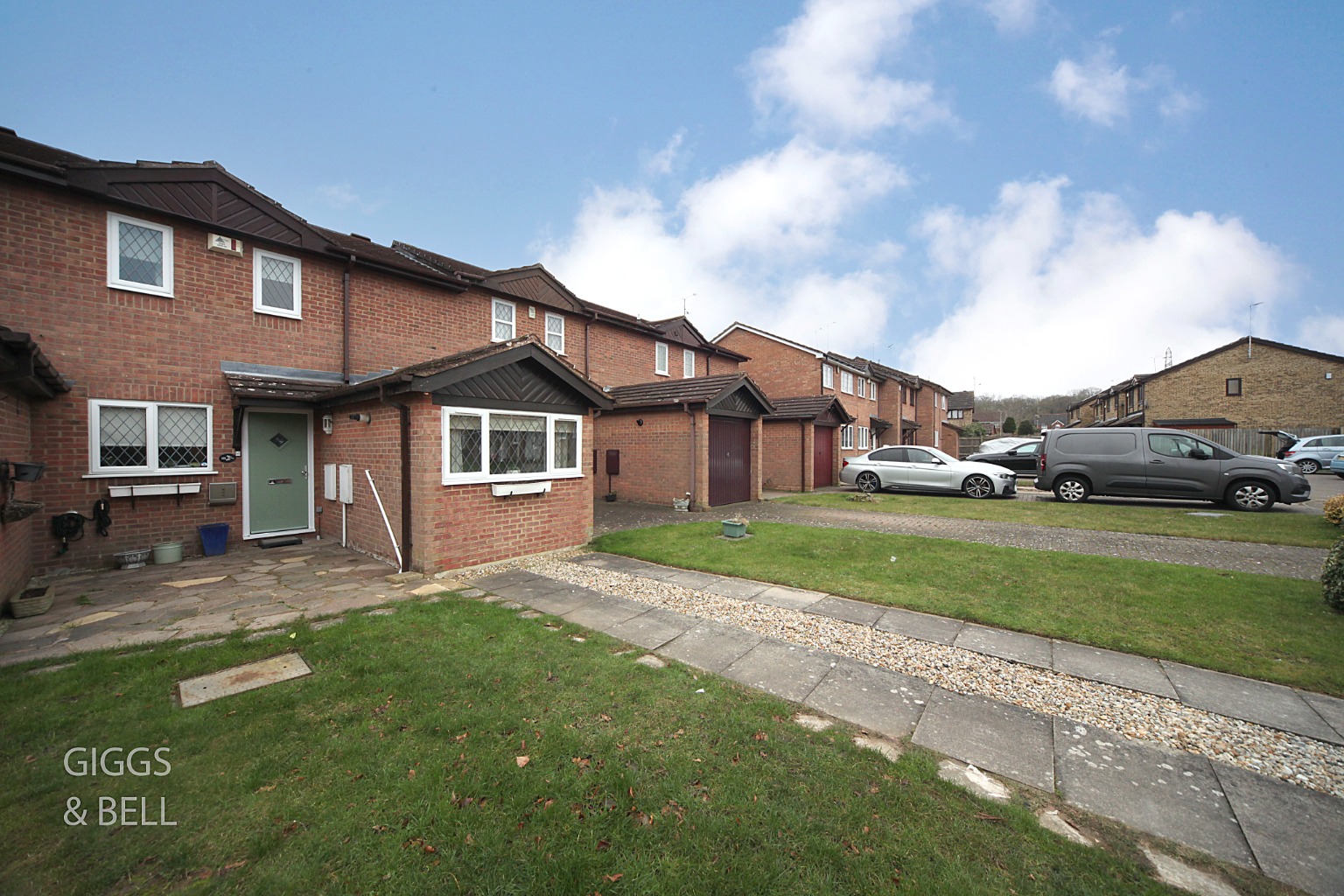 3 bed terraced house for sale in Mees Close, Luton 1