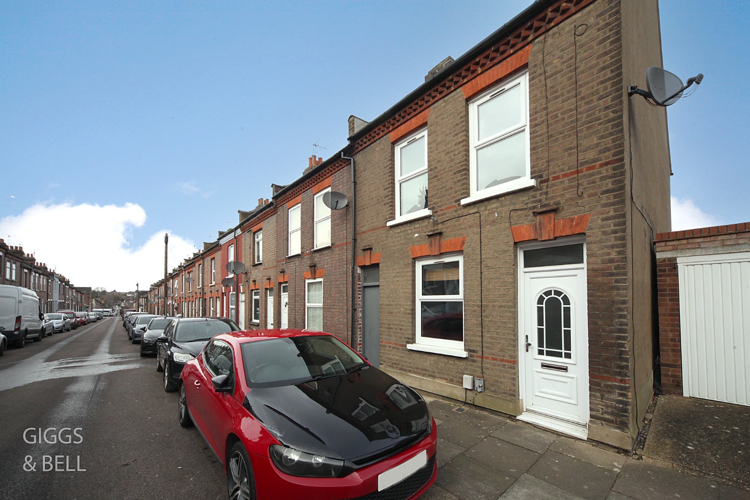 2 bed end of terrace house for sale in Cowper Street, Luton 1