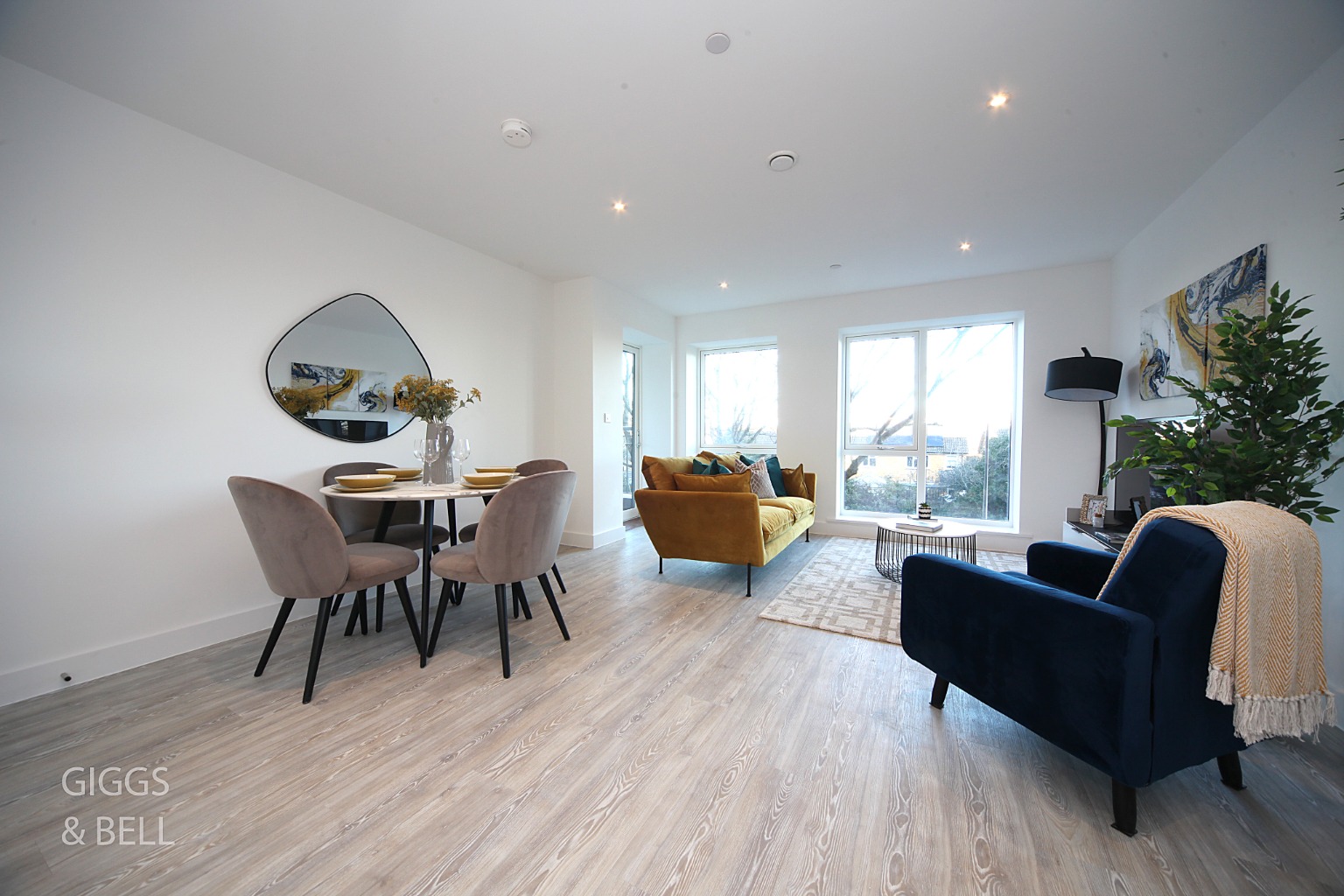 1 bed flat for sale in Stirling Close, Stevenage  - Property Image 4