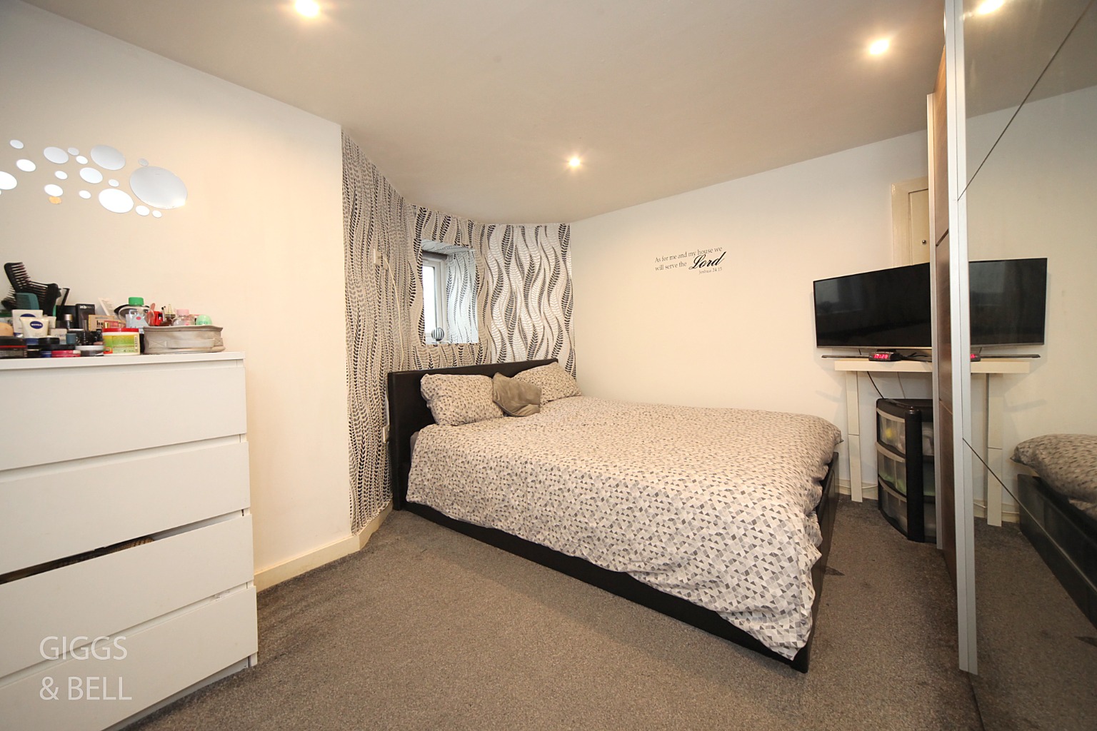2 bed ground floor flat for sale in Park Street, Luton 7