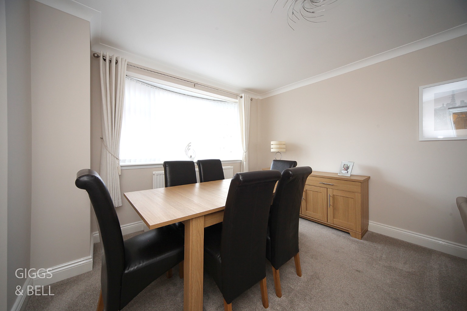 3 bed semi-detached house for sale in Collingtree, Luton  - Property Image 6