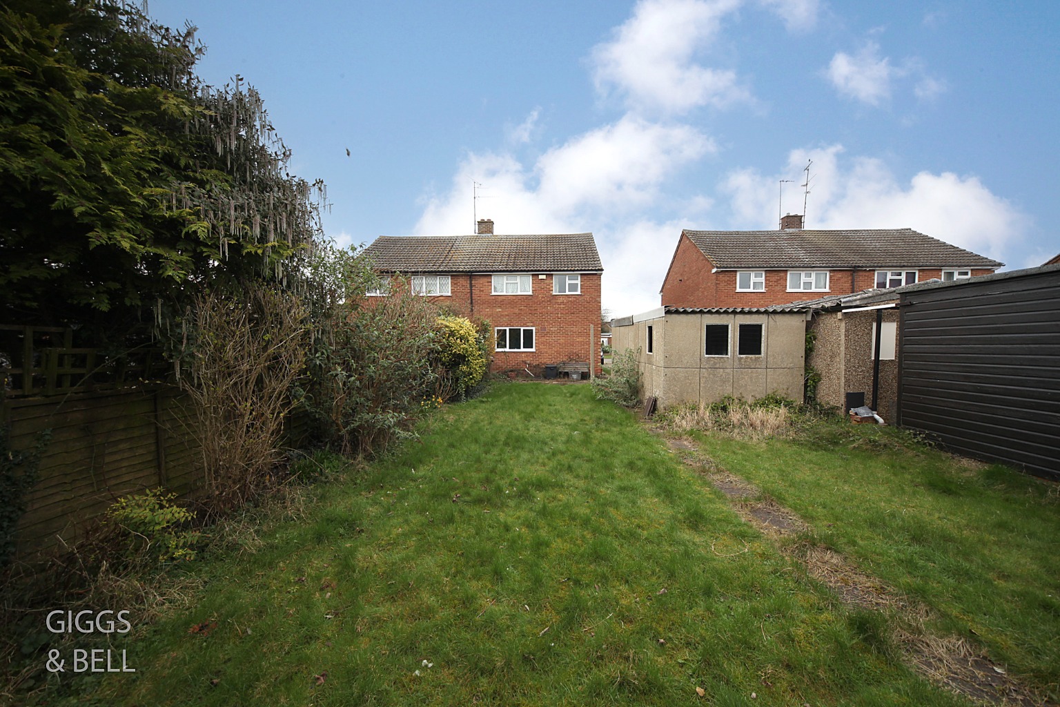3 bed semi-detached house for sale in Epping Way, Luton  - Property Image 19