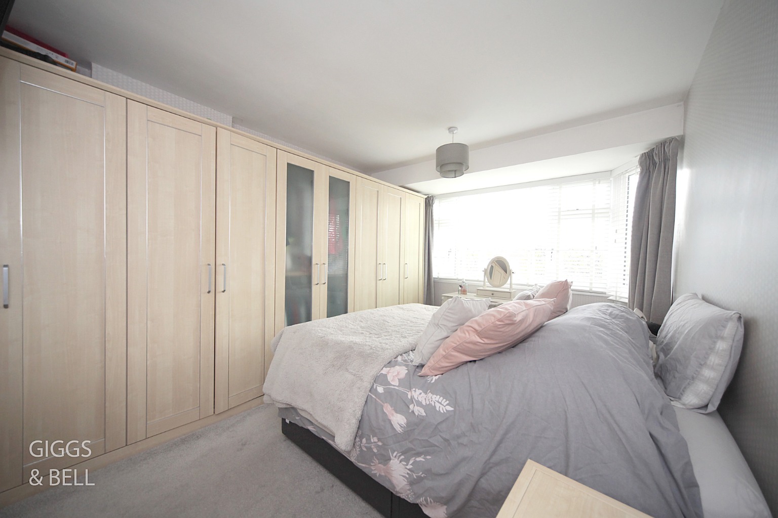 3 bed semi-detached house for sale in First Avenue, Dunstable  - Property Image 16