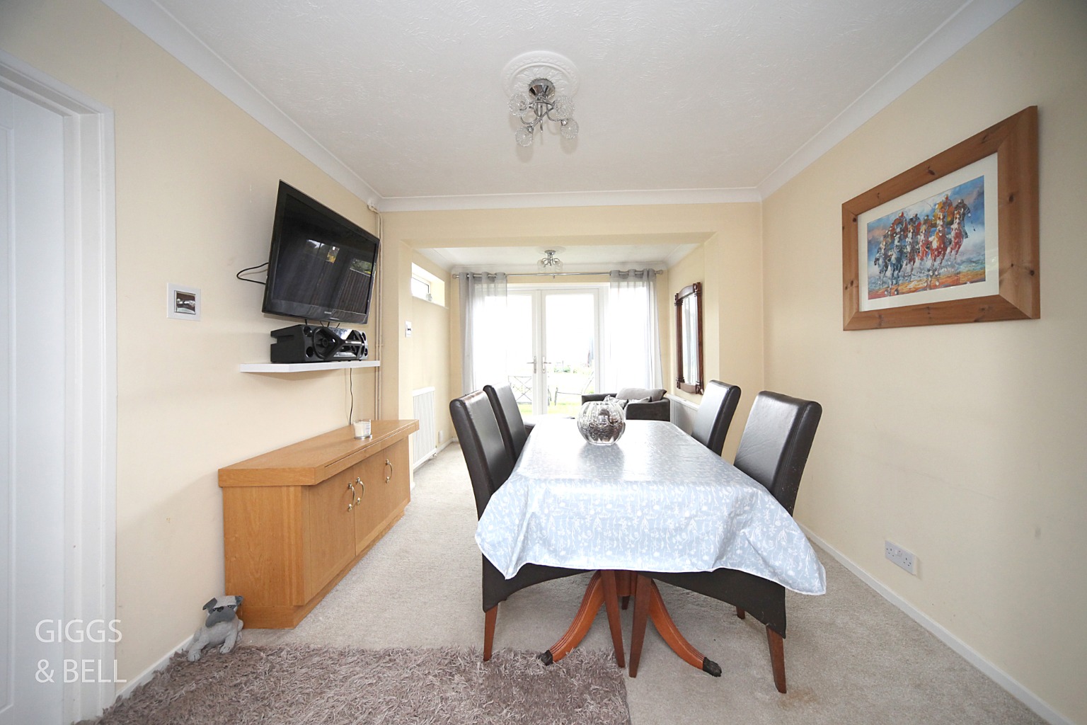 3 bed semi-detached house for sale in First Avenue, Dunstable 7