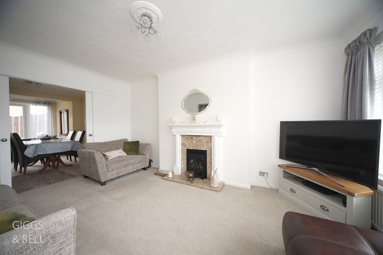 3 bed semi-detached house for sale in First Avenue, Dunstable  - Property Image 7