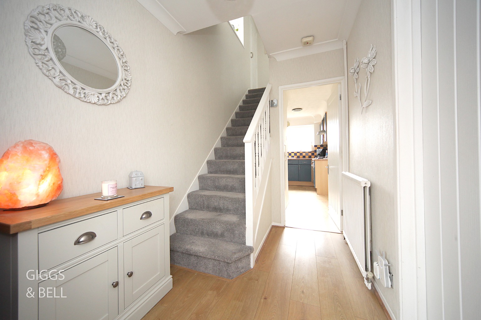 3 bed semi-detached house for sale in First Avenue, Dunstable  - Property Image 3