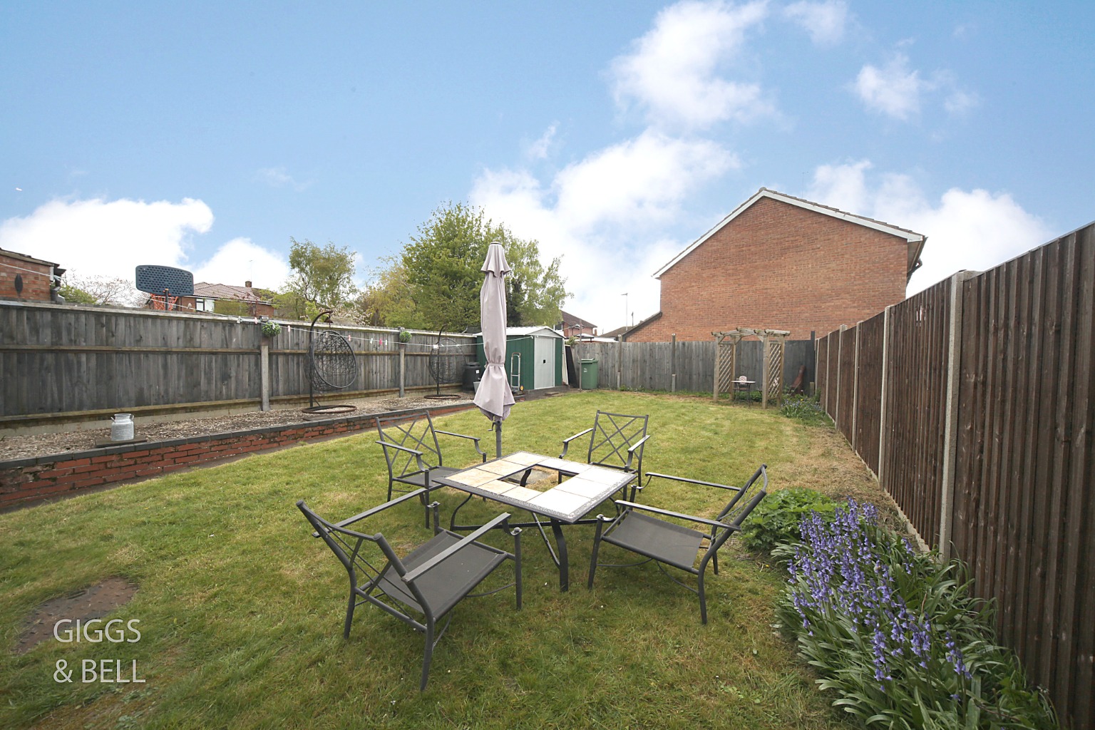 3 bed semi-detached house for sale in First Avenue, Dunstable  - Property Image 24