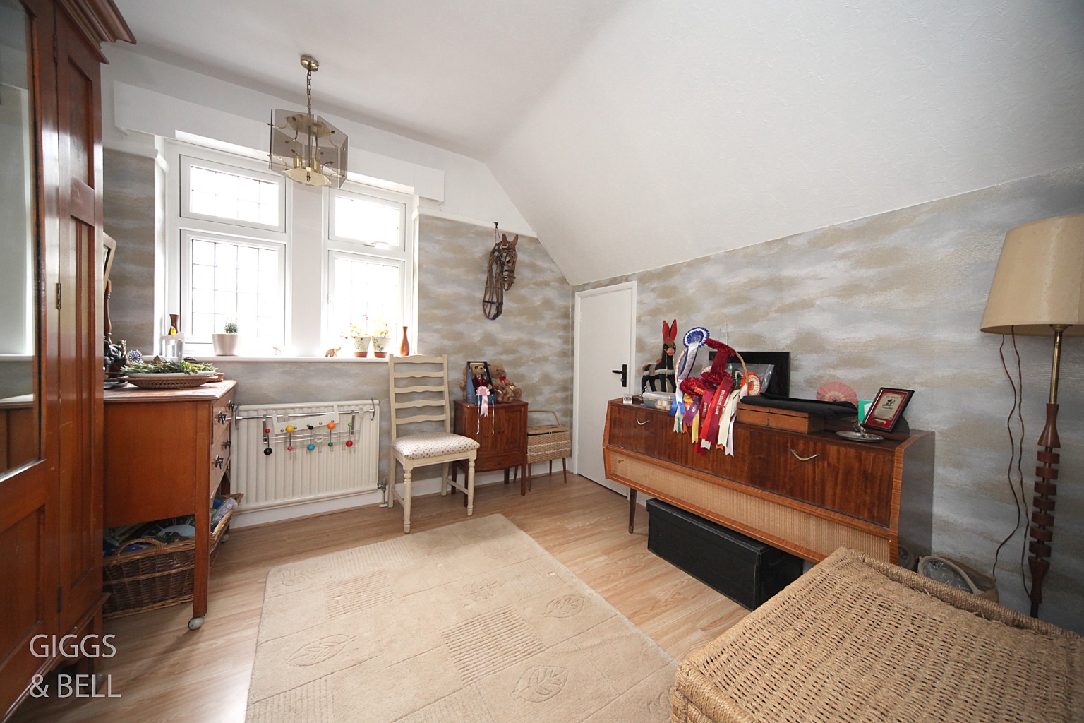 3 bed detached house for sale in London Road, Luton  - Property Image 4