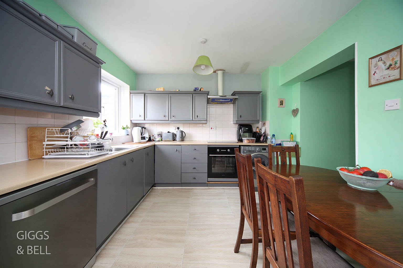 3 bed terraced house for sale in Stapleford Road, Luton 6