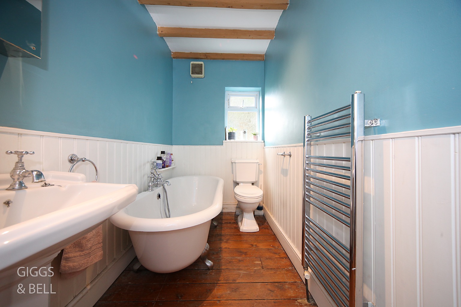 2 bed terraced house for sale in Luton Road, Luton  - Property Image 11