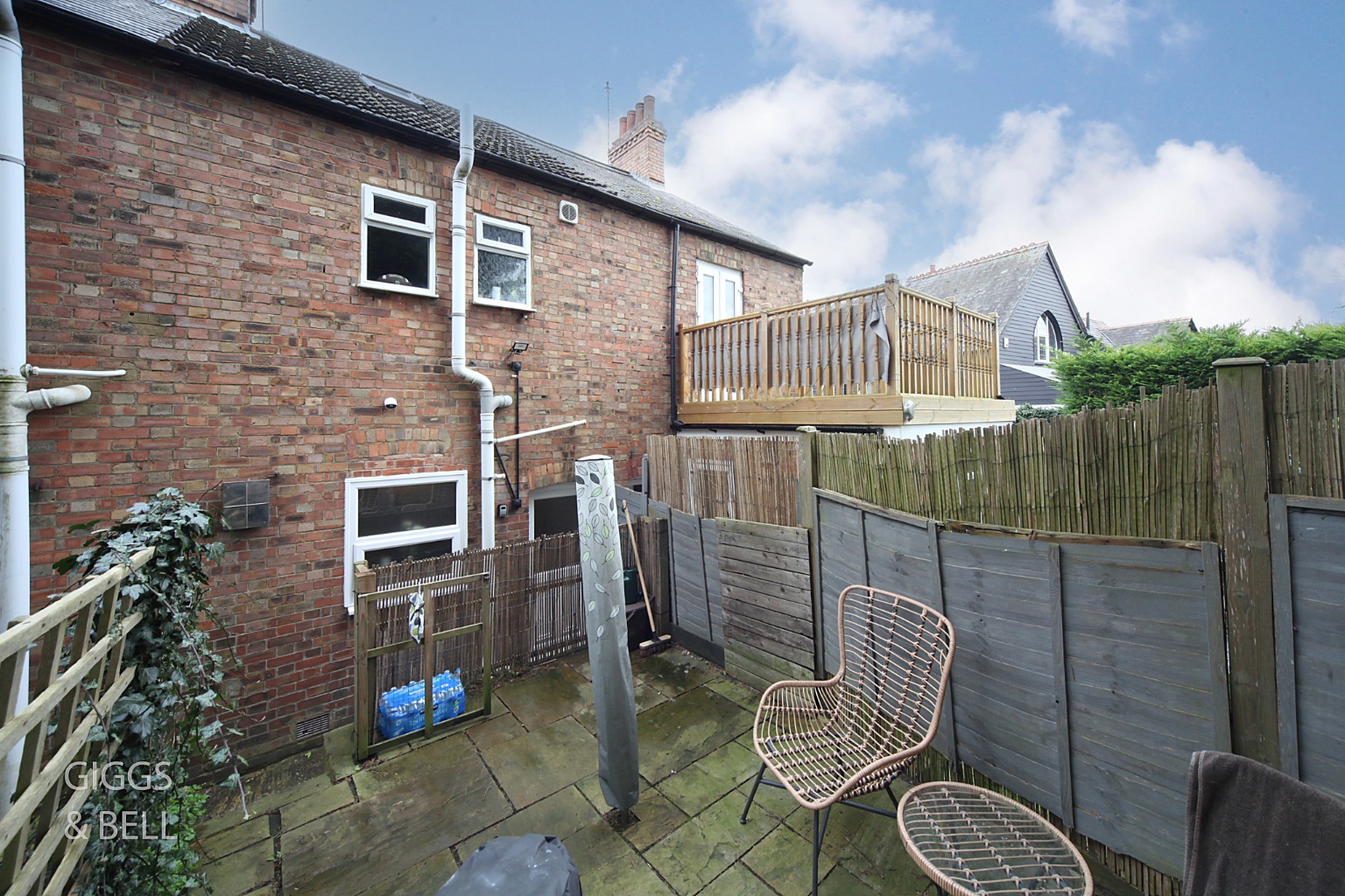 2 bed terraced house for sale in Luton Road, Luton 13