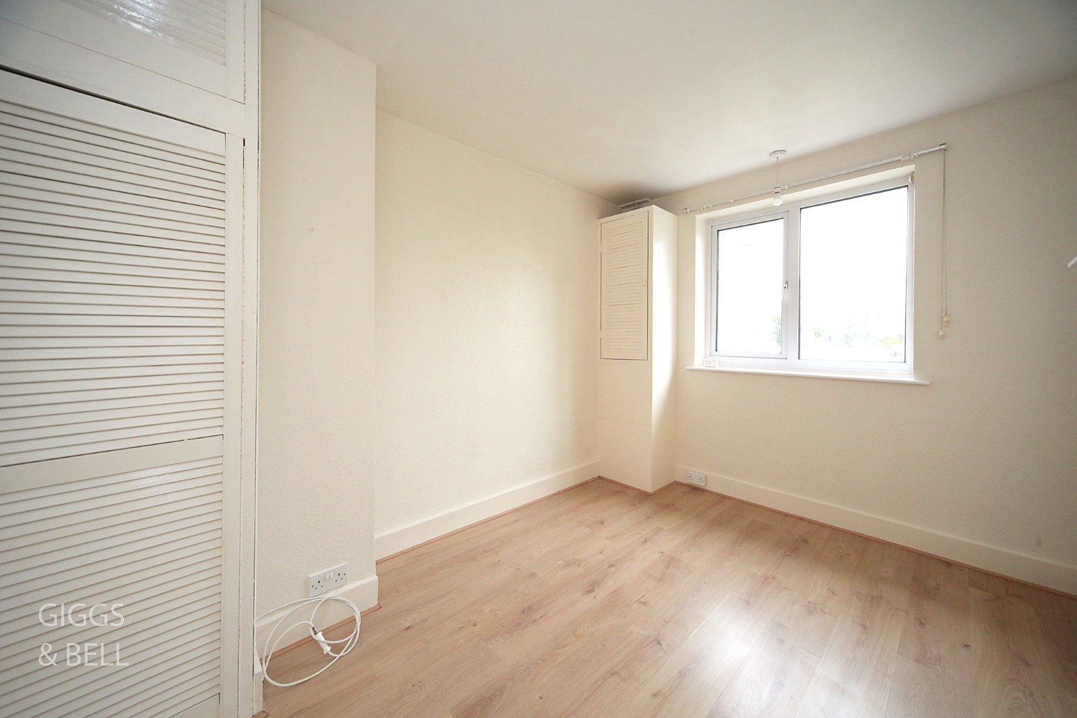 2 bed terraced house for sale in Pomfret Avenue, Luton 12