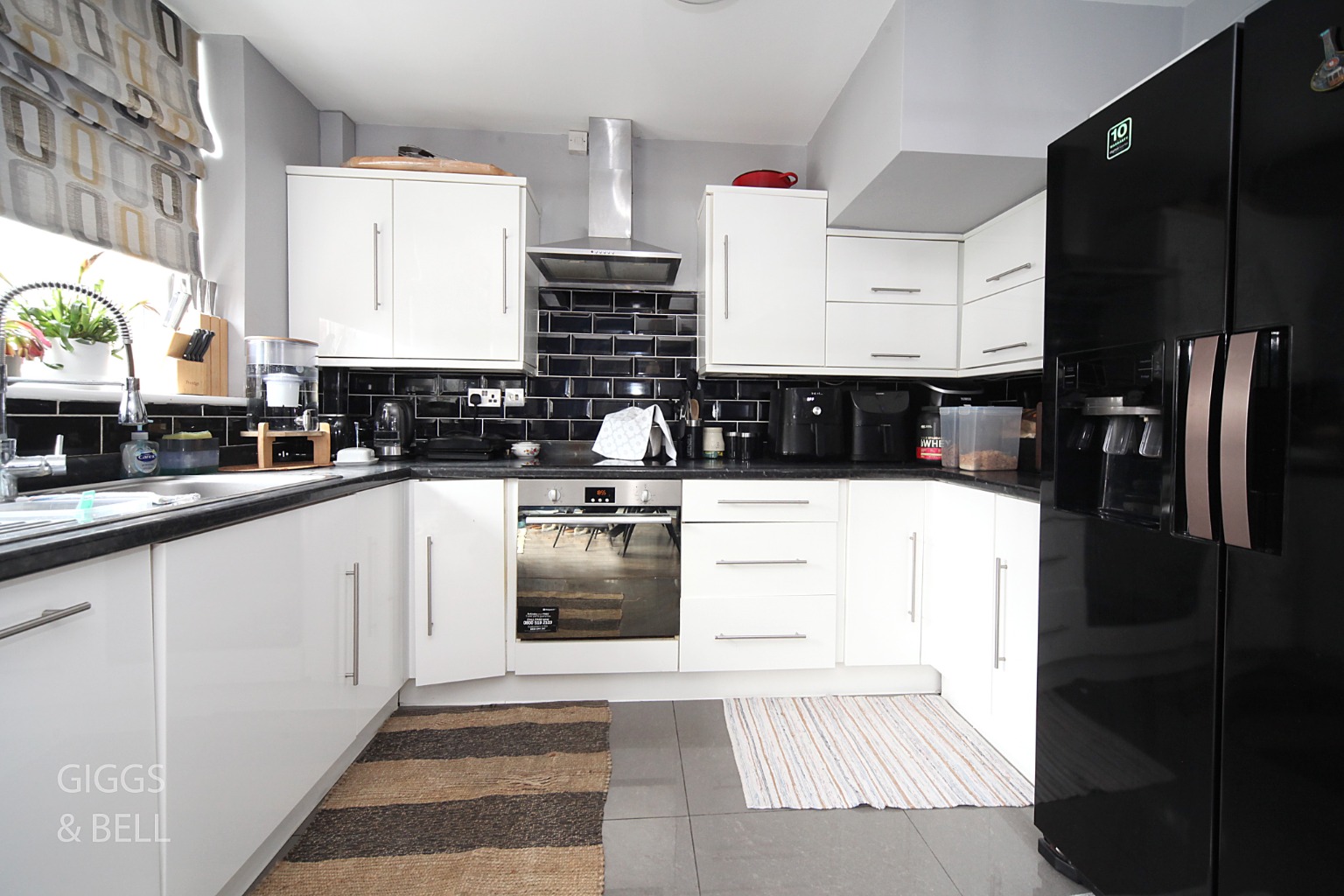 3 bed detached house for sale in Rose Wood Close, Luton  - Property Image 9