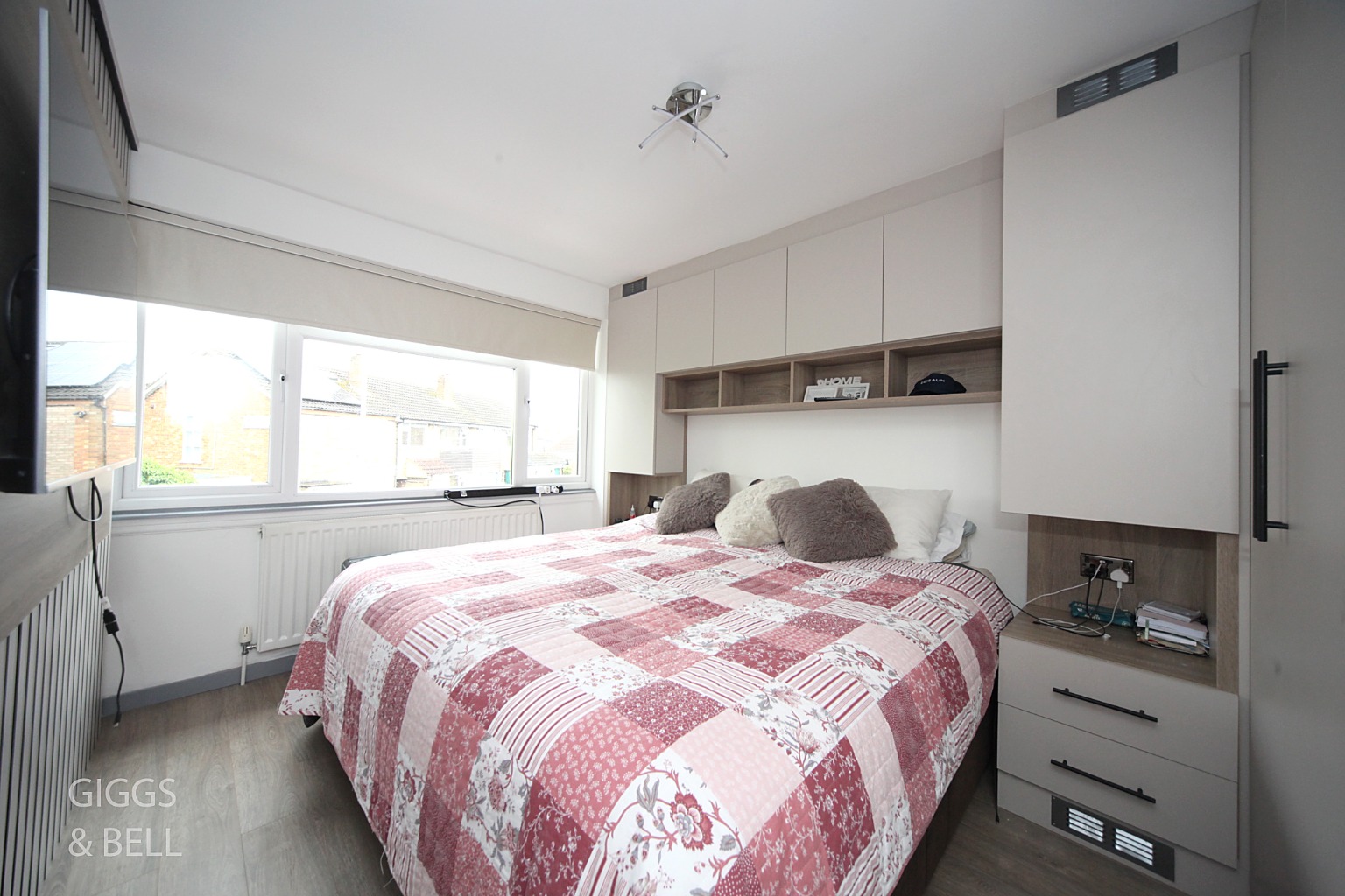 3 bed detached house for sale in Rose Wood Close, Luton  - Property Image 11