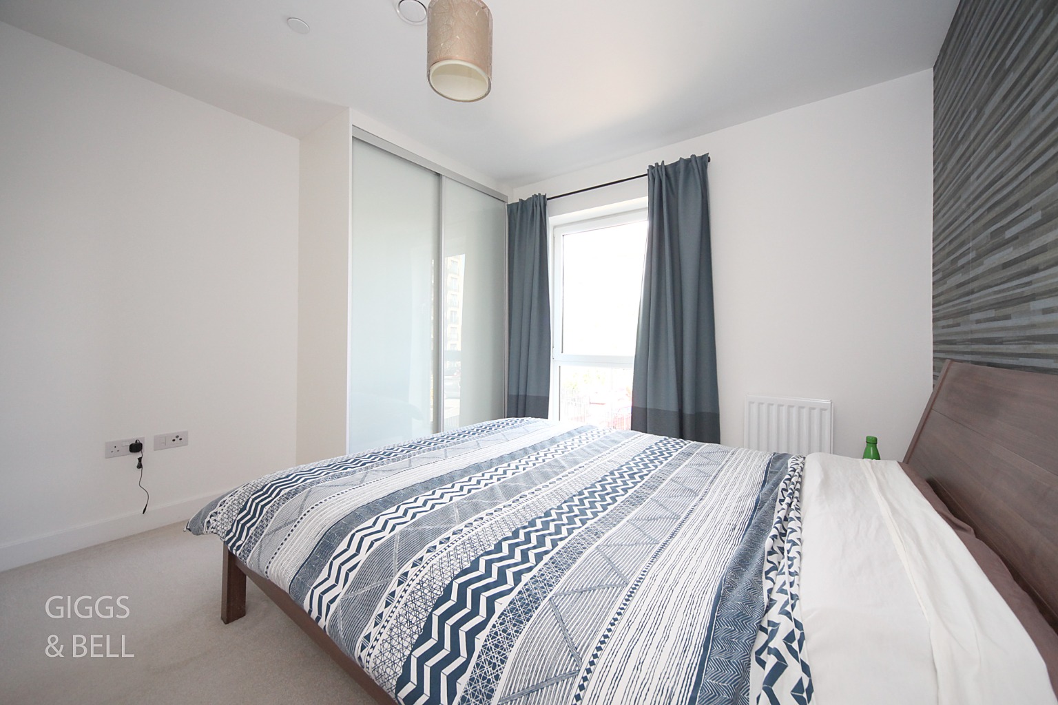 2 bed flat for sale, Luton  - Property Image 7
