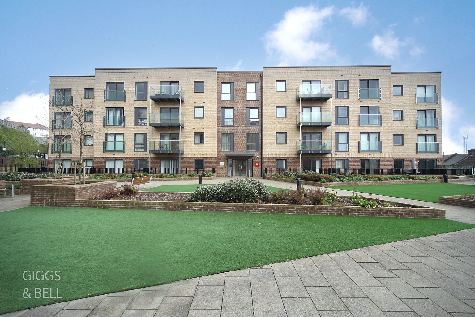 2 bed flat for sale, Luton, LU2 