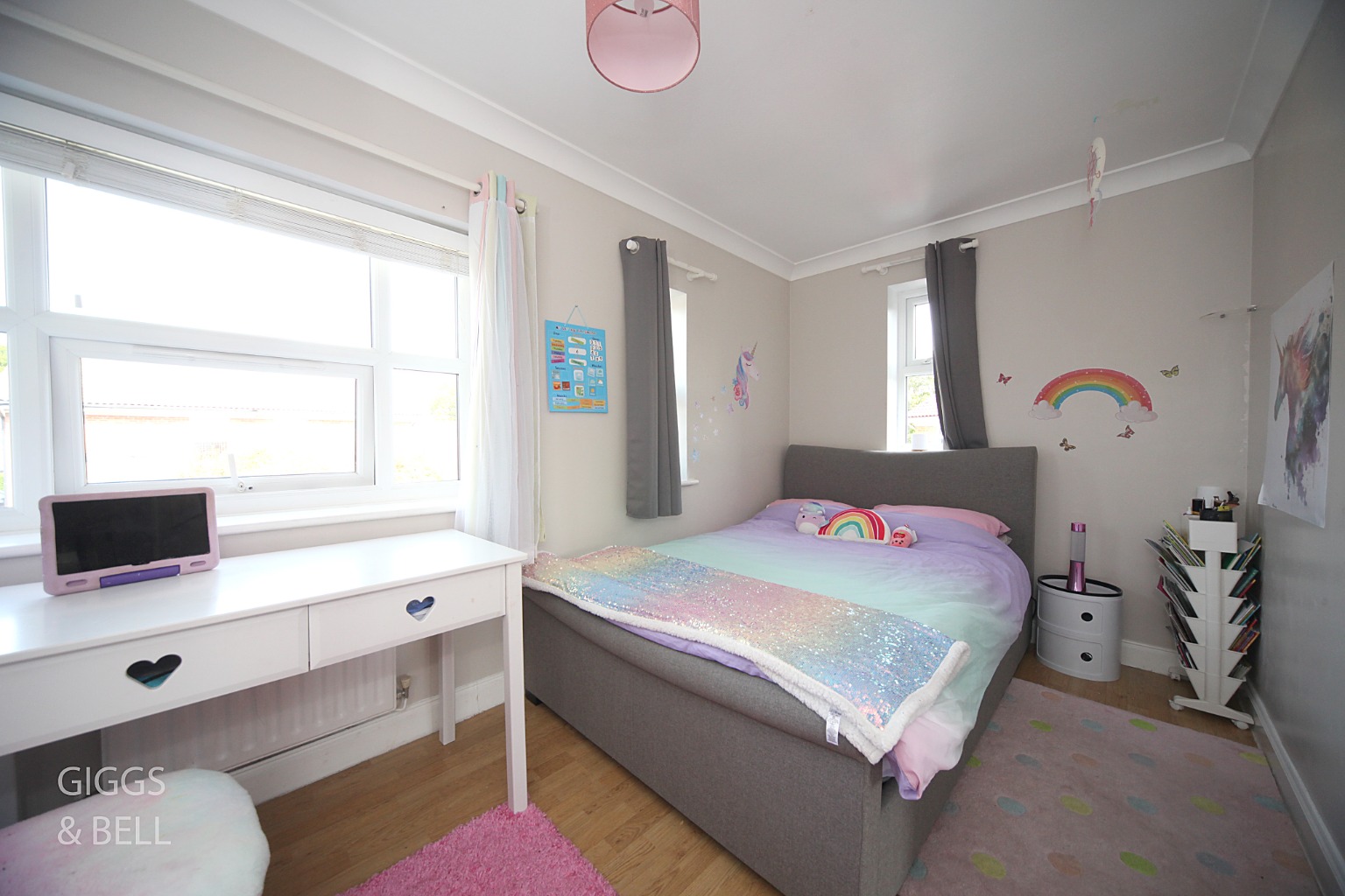 2 bed end of terrace house for sale in Rochford Drive, Luton 14