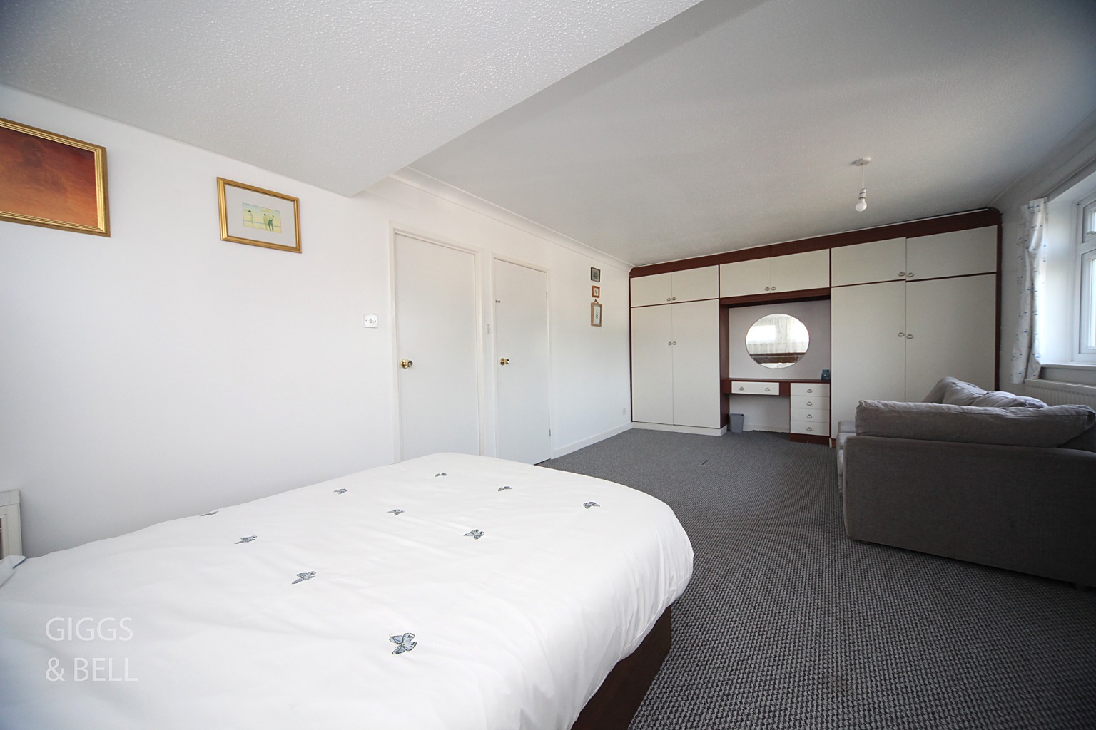 4 bed detached house for sale in Felstead Way, Luton  - Property Image 14