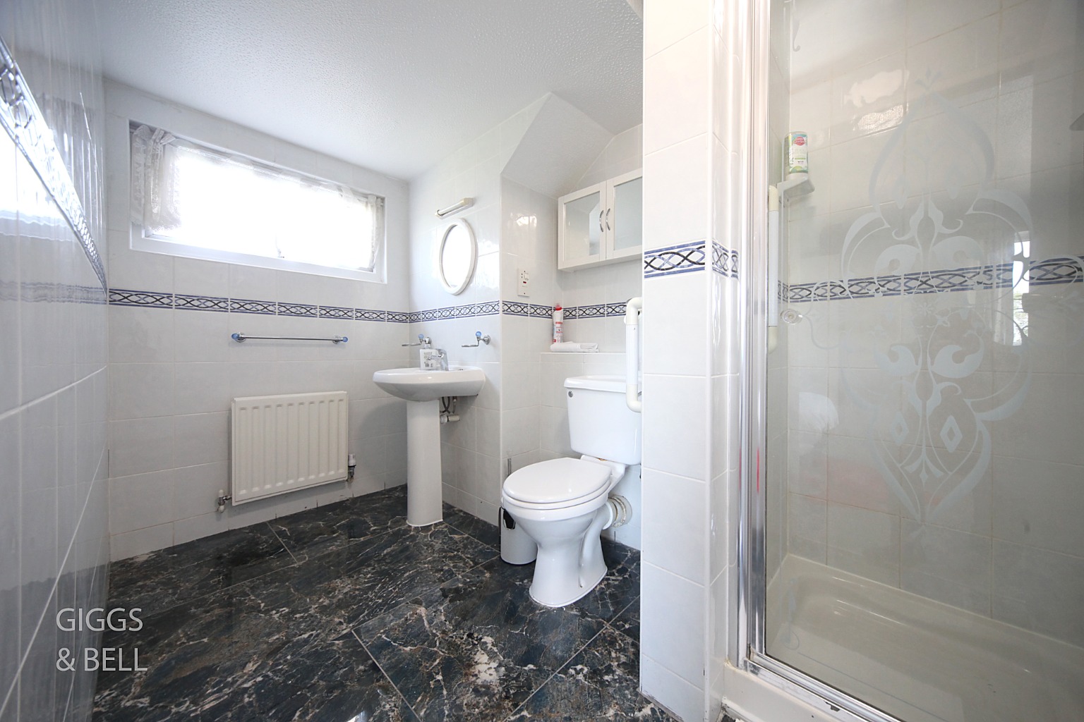 4 bed detached house for sale in Felstead Way, Luton  - Property Image 13