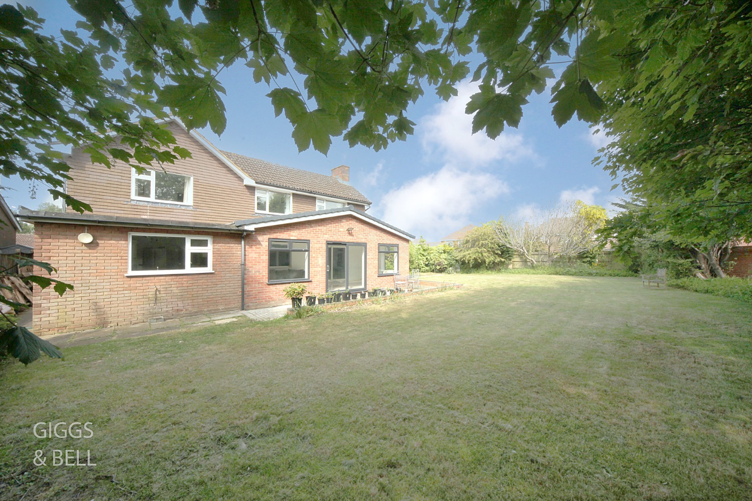 4 bed detached house for sale in Felstead Way, Luton  - Property Image 22