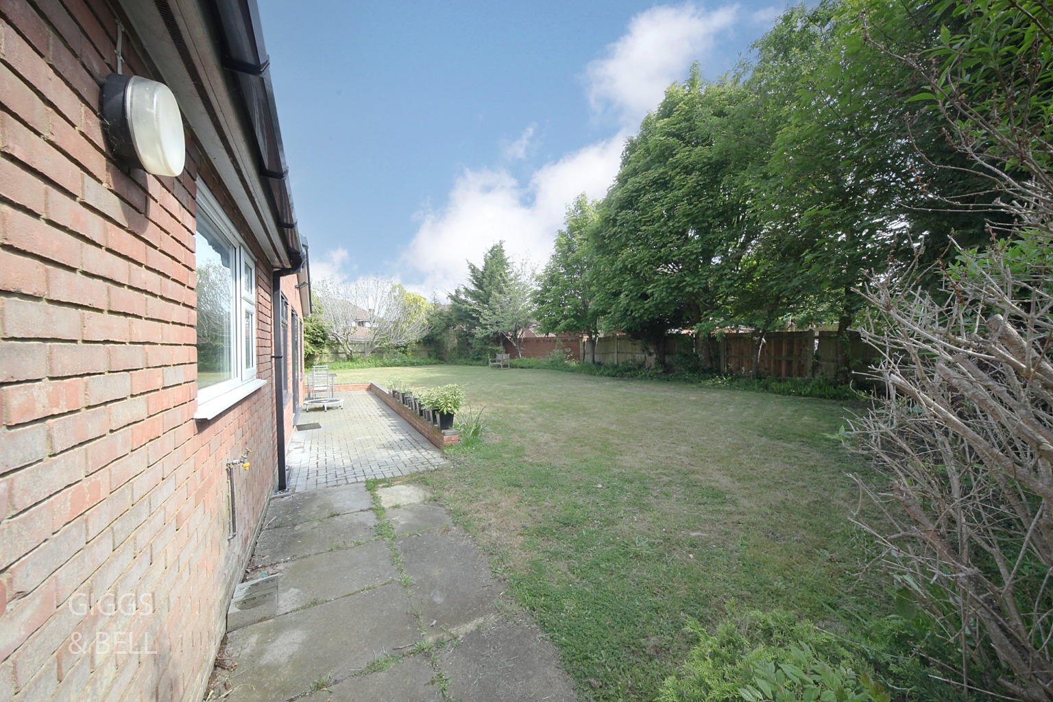 4 bed detached house for sale in Felstead Way, Luton  - Property Image 24
