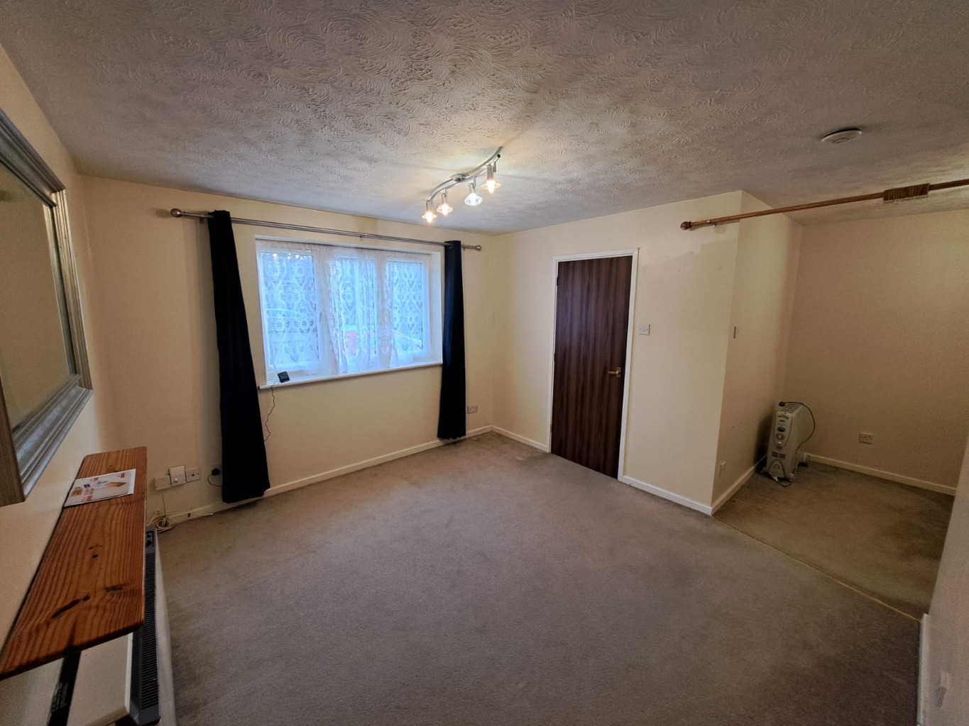 1 bed studio flat for sale in Rodeheath, Luton 1