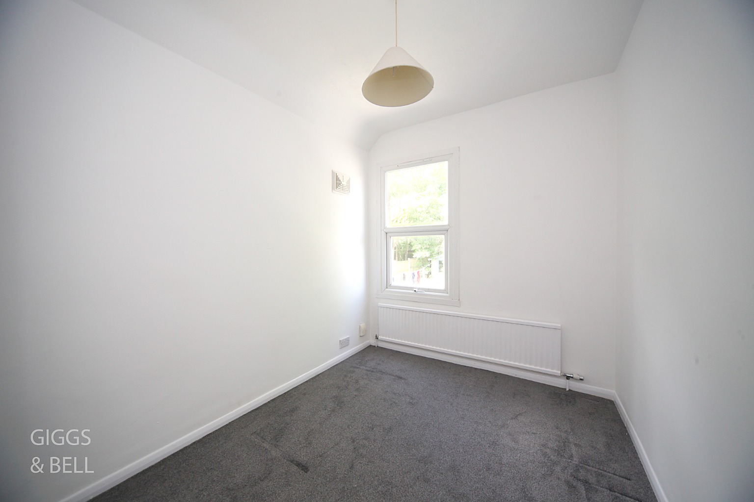 3 bed terraced house for sale in Richmond Hill, Luton 9