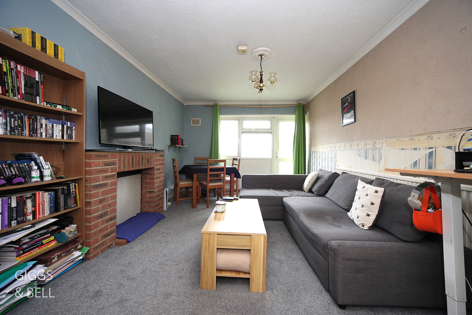 1 bed flat for sale in Ross Close, Luton 2