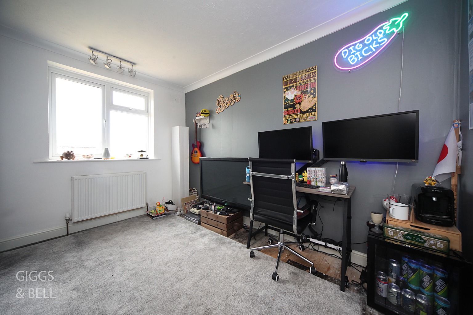 2 bed terraced house for sale in Chesford Road, Luton 8